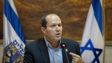 وزير الاقتصاد الإسرائيلي يهدد بمحو إيران إذا انضم حزب الله إلى الحرب