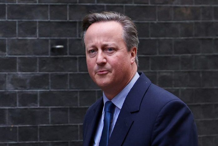 L'ex-PM britannique David Cameron nommé ministre des Affaires étrangères