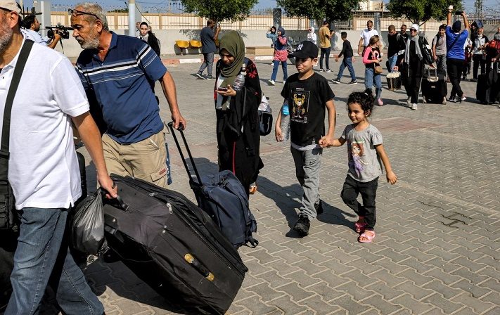 بعد بدء الهدنة, عودة الفلسطينيين العالقين بمصر إلى غزة