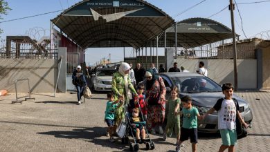 خروج عدد من الفلسطينيين الحاملين جنسيات مزدوجة من قطاع غزة إلى مصر