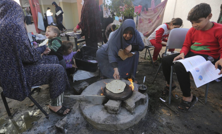 منظمات دولية تحذر... شبح المجاعة يقترب من الفتك بسكان قطاع غزة