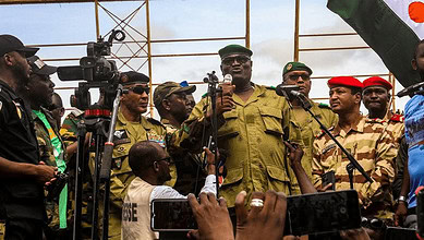 أعضاء من المجلس العسكري في النيجر