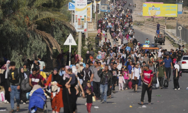 الاحتلال الإسرائيلي يعيد تهجير آلاف الفلسطينيين من وسط قطاع غزة