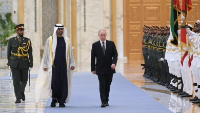 الرئيس الإماراتي الشيخ محمد بن زايد ونظيره الروسي فلاديمير بوتين في قصر الوطن بأبوظبي.