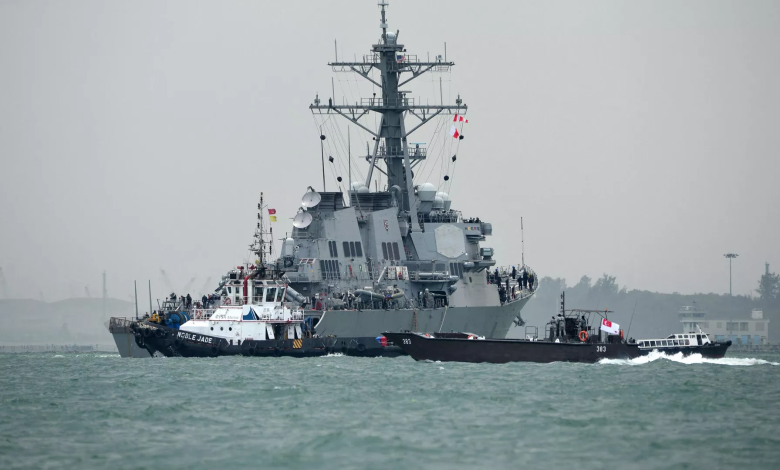صاروخ يصيب سفينة أمريكية قبالة سواحل اليمن