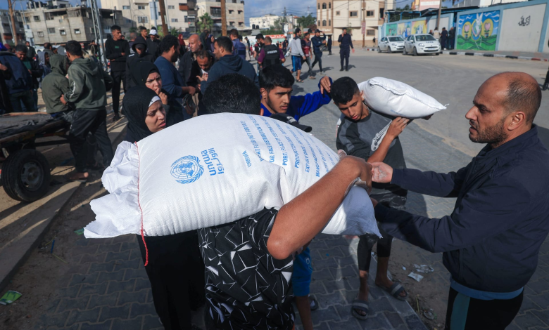 منظمات دولية تحذر من وقف تمويل "الأونروا" واستخدام الجوع كسلاح لطرد الفلسطينيين