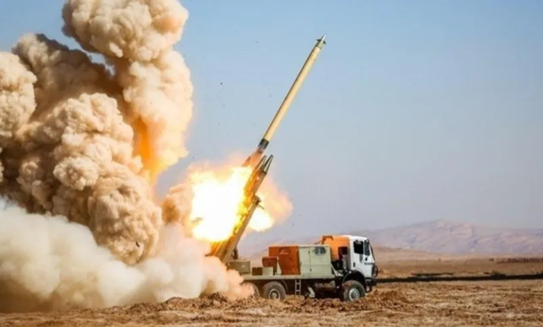 صاروخ فجر المجهز برأس حربي حراري خلال اختبار أجرته القوات البرية للحرس الثوري الإيراني. مايو 2023