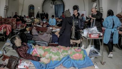 جرحى فلسطينيون جراء الهجمات الإسرائيلية يتلقون العلاج في كنيسة القديس فيليب، غزة. 13 فبراير 2024