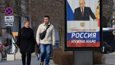 الناخبون الروس يبدأون التصويت لاختيار رئيساً للبلاد