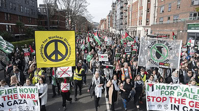 Tens of Thousands Call for Gaza Immediate Ceasefire in London march