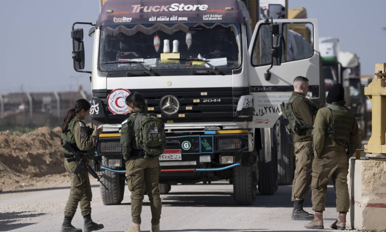 أوكسفام تتهم إسرائيل بمنع إدخال المساعدات الإنسانية إلى قطاع غزة