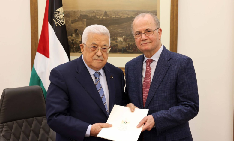 محمود عباس مع محمد مصطفى