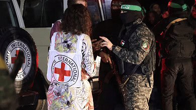 من عمليات إطلاق الأسرى من غزة