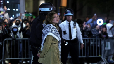 الشرطة الأمريكية تفضّ اعتصام جامعة كولومبيا بالقوة وتعتقل المتضامنين مع غزة