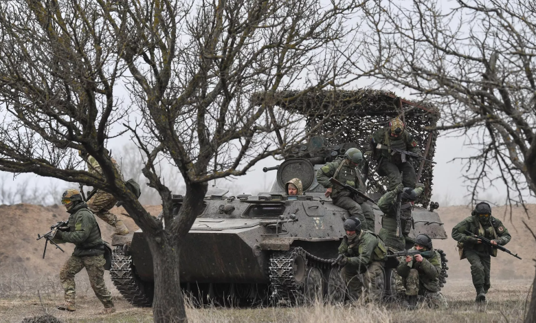 الجيش الروسي يفرض سيطرته الكاملة على بلدة بيرديتشي في دونيتسك