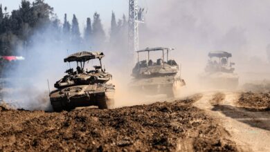 Israeli tanks on the Philadelphia axis