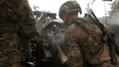 The Russian army takes control of two towns in Lugansk and Kharkov