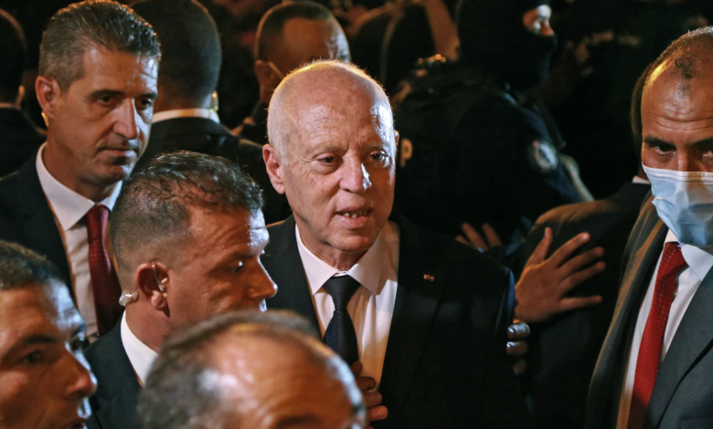 Kais Saied officially announces his candidacy for the Tunisian presidential elections