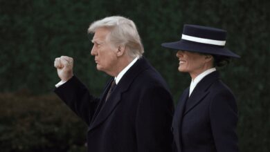 ترامب يتسلم مهامه رئيساً للولايات المتحدة الأمريكية