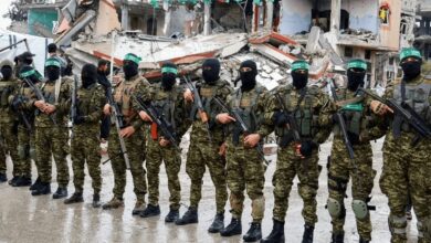 حماس وإسرائيل تبدآن تبادل الدفعة السابعة من الأسرى