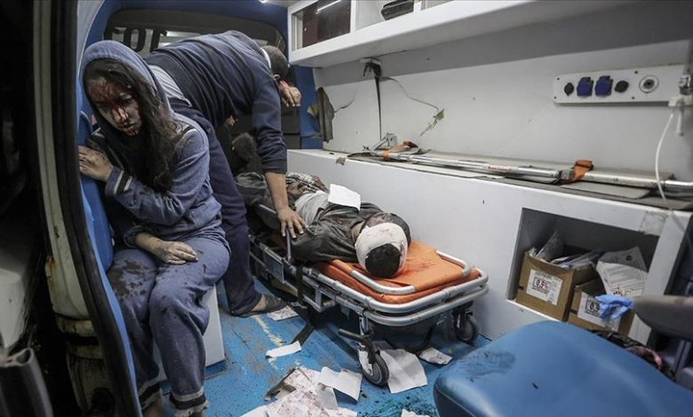 Israël continue de bombarder Gaza et d’enlever du personnel médical
