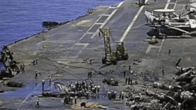 أنصار الله تقصف حاملة الطائرات الأمريكية "USS Harry Truman" في البحر الأحمر