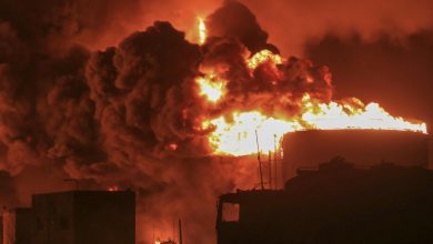 عدوان إسرائيلي بتنسيق أمريكي يستهدف محافظة الحديدة في اليمن