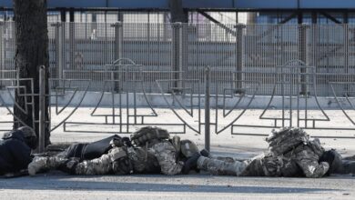 صفارات الإنذار تدوي في جميع أنحاء أوكرانيا وانفجارات مدوية في كييف وأوديسا وخاركوف