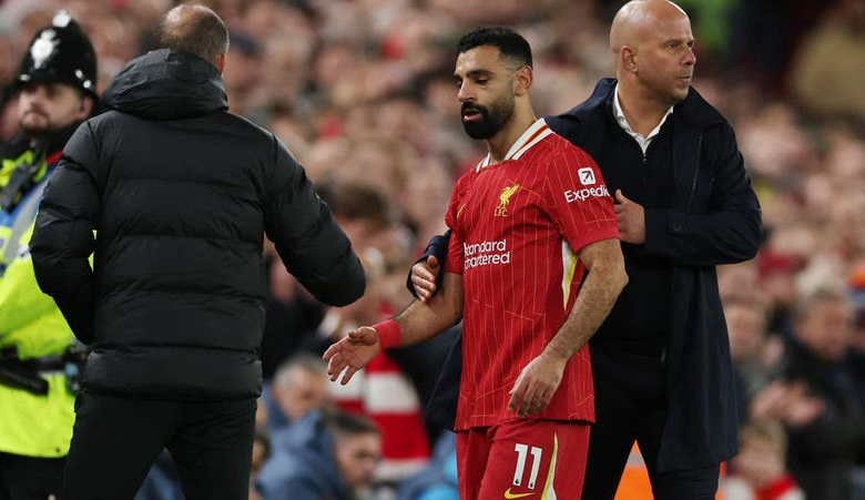 محمد صلاح يكشف كواليس الاتفاق السري مع المدرب الهولندي أرني سلوت