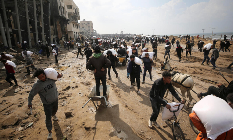 Les forces israéliennes tuent des Palestiniens près du centre d’aide à Gaza