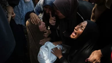 122 Palestinians