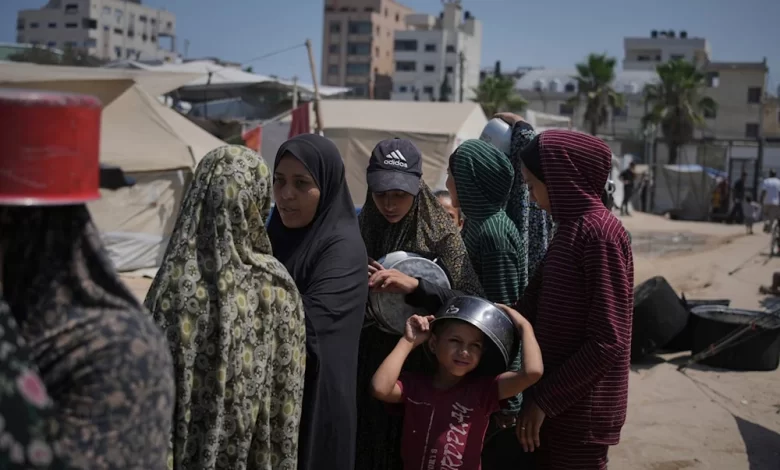 Hamas hands over response