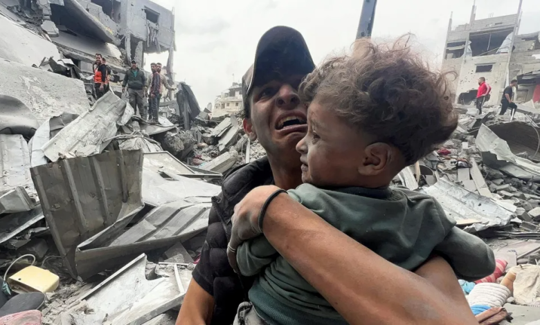 Israel kills more than 300 in Gaza
