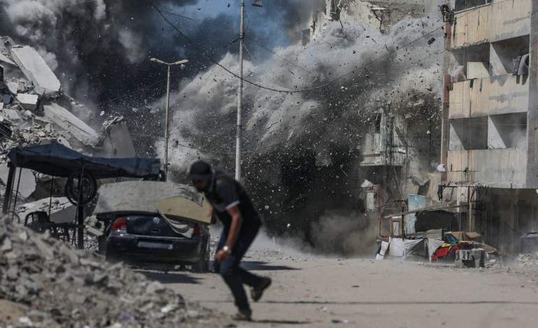 إسرائيل تنفّذ مجازر بشعة في غزة وتواصل تدمير وتهجير الفلسطينيين
