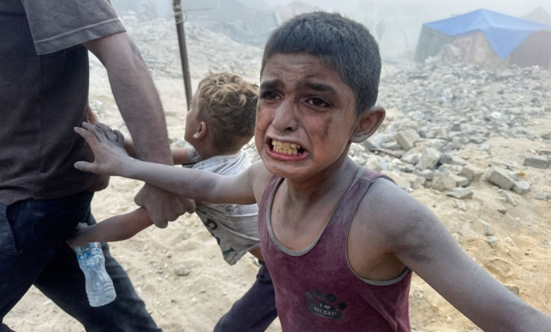 إسرائيل تقتل طفل فلسطيني كل ساعة في غزة