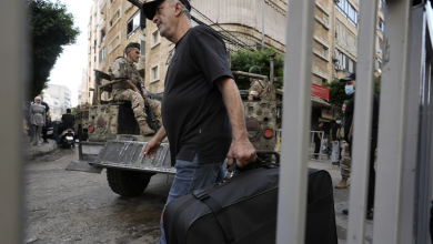 برّاك يتوعد لبنان بنيران إسرائيل والأخيرة تشن غارات على جنوبه