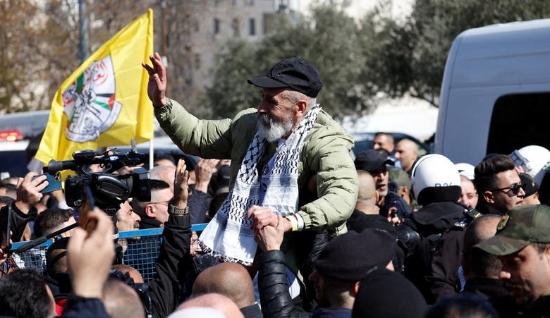 مصلحة السجون الإسرائيلية تنقل الأسرى الفلسطينيين المقرر الإفراج عنهم إلى معتقلات خاصة